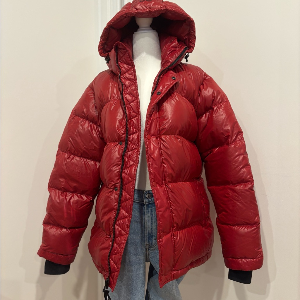 Aritzia/ Tna Superpuff